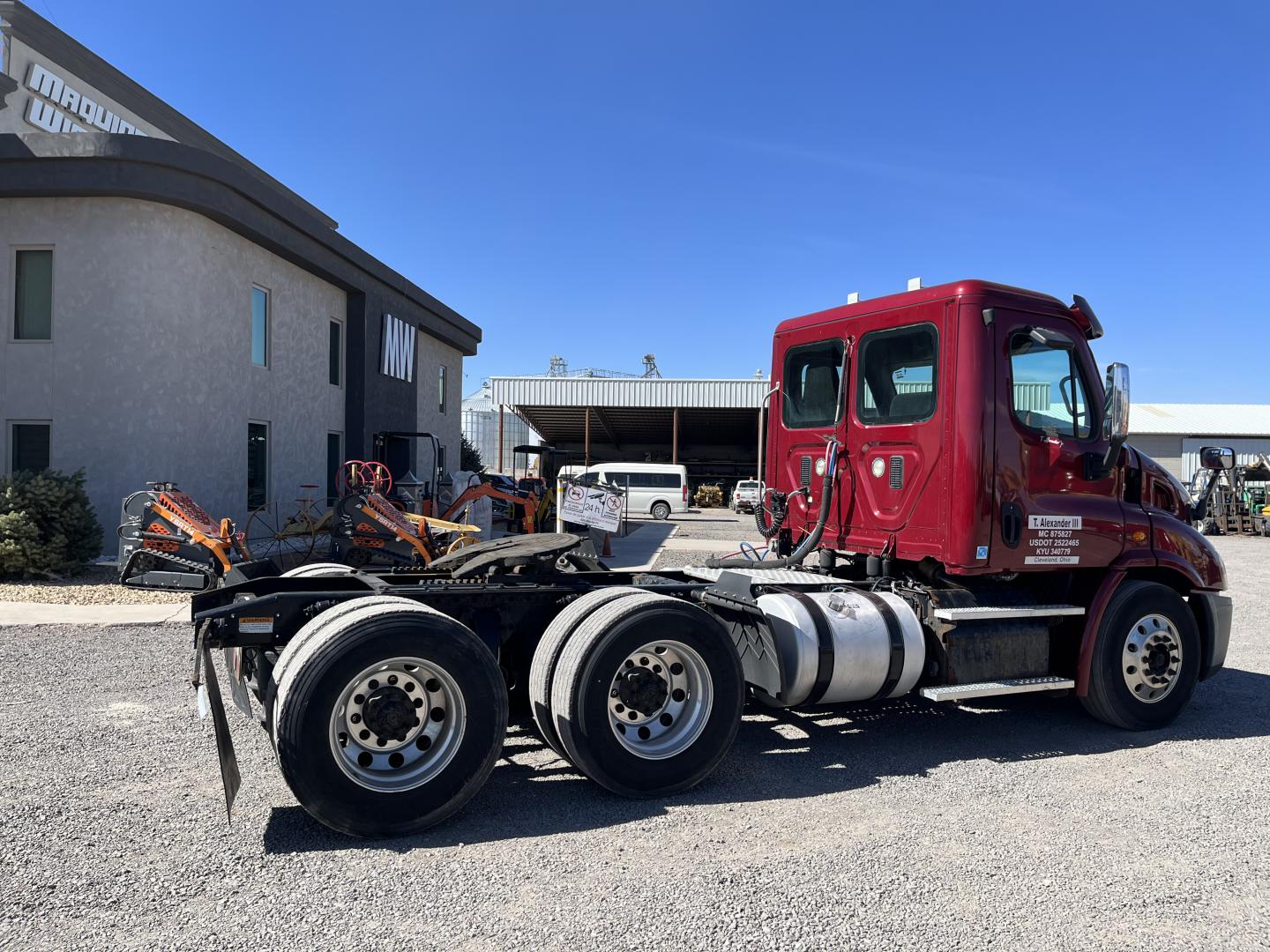 TRACTOCAMION FREIGHTLINER CASCADIA 113 6X4